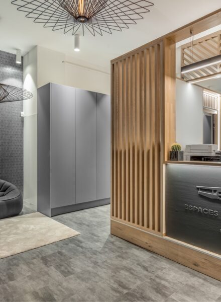 Projet EAL — agence immobilière niçoise entièrement repensée par Ivory Interiors